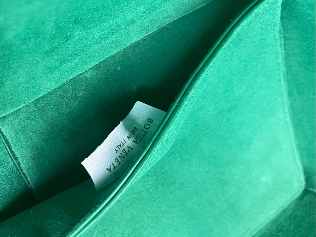 ARCO TOTE 36 AUS KAITOKE-GRÜNEM KALBSLEDER