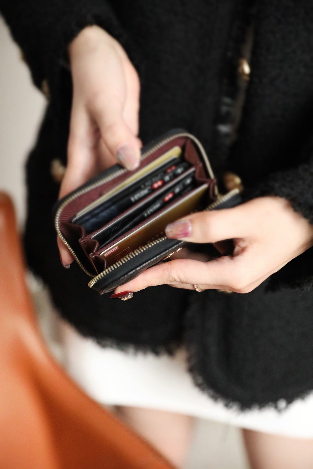 CC ZIPPED COIN BASIC GELDBÖRSE 11 SCHWARZES KALBSLEDER GOLD ICON