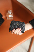 CC ZIPPED COIN BASIC GELDBÖRSE 11 SCHWARZES KALBSLEDER GOLD ICON