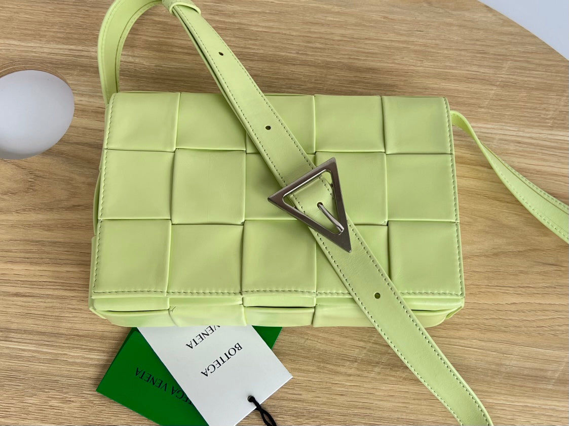 KLEINE KASSETTE 23 ZOLL KINNENLEDER