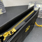 CARO POUCH 19 TASCHE AUS SCHWARZEM KALBSLEDER