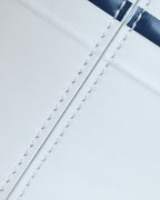 VIBE 18 Bucket Bag aus weißem Kalbsleder