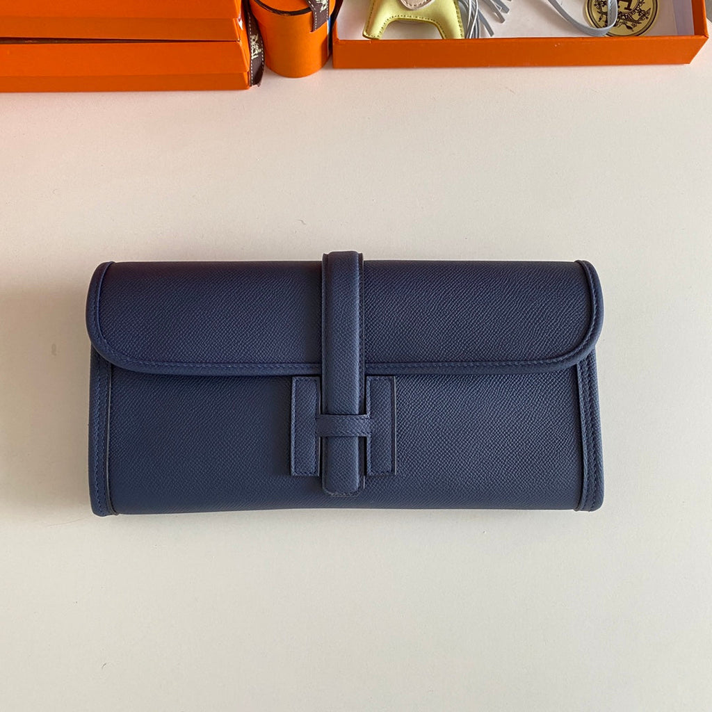 JIGE ELAN 29 CLUTCH IN NAVY BLUE CALFSKIN