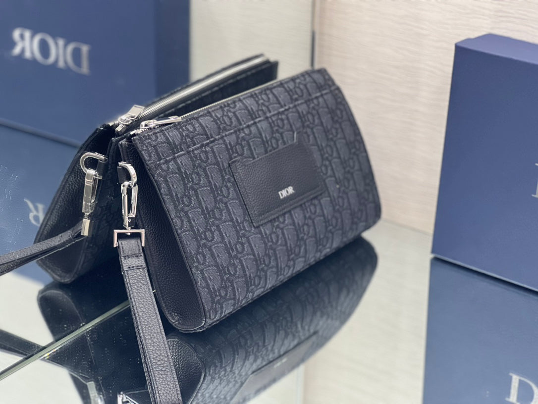 SADDLE 28 Tasche in Schwarz Obliqué Jacquard