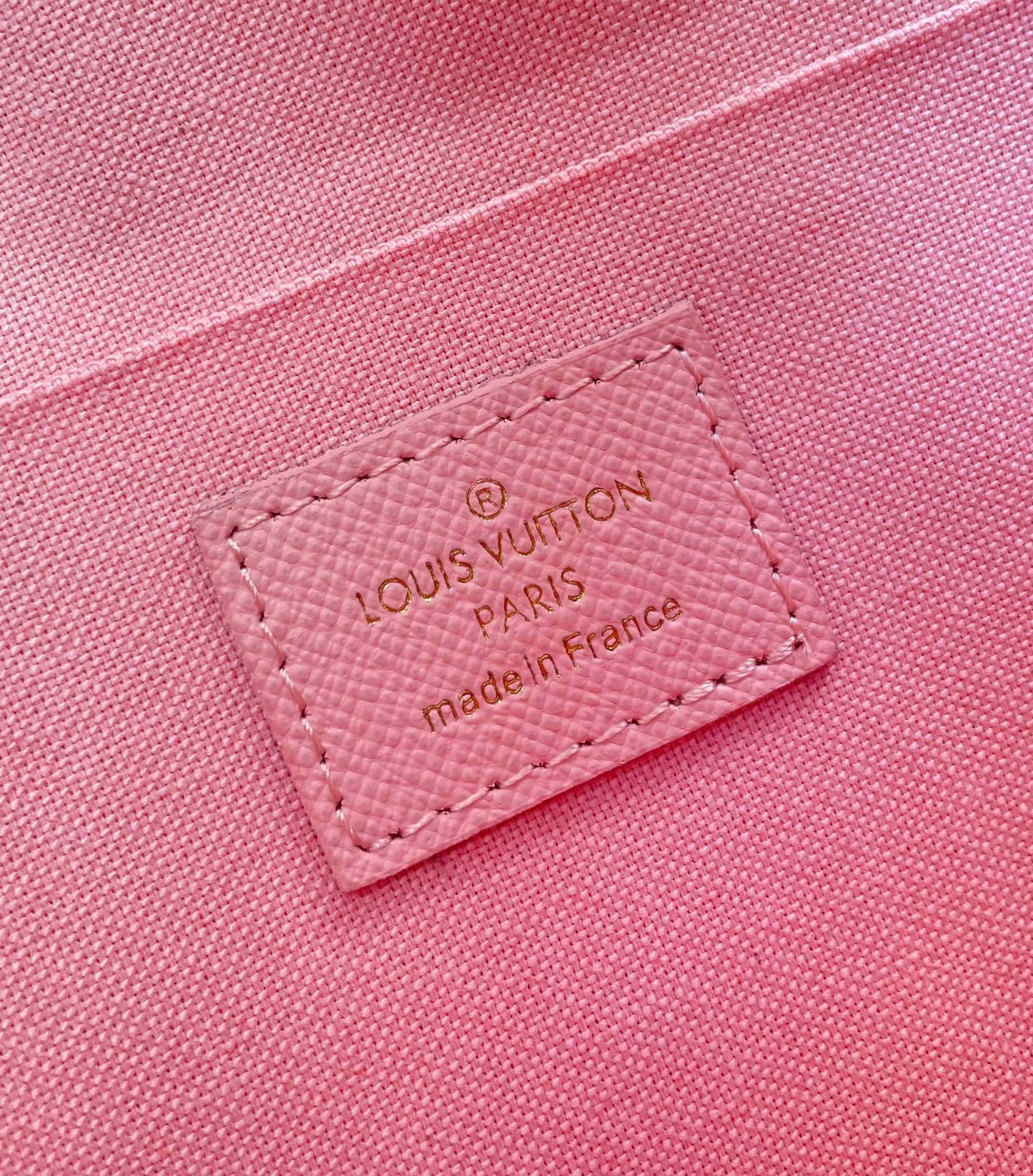 FÉLICIE POCHETTE 21 IN BLAU BEIGE DAMIER AZUR CANVAS GOLD HARDWARE