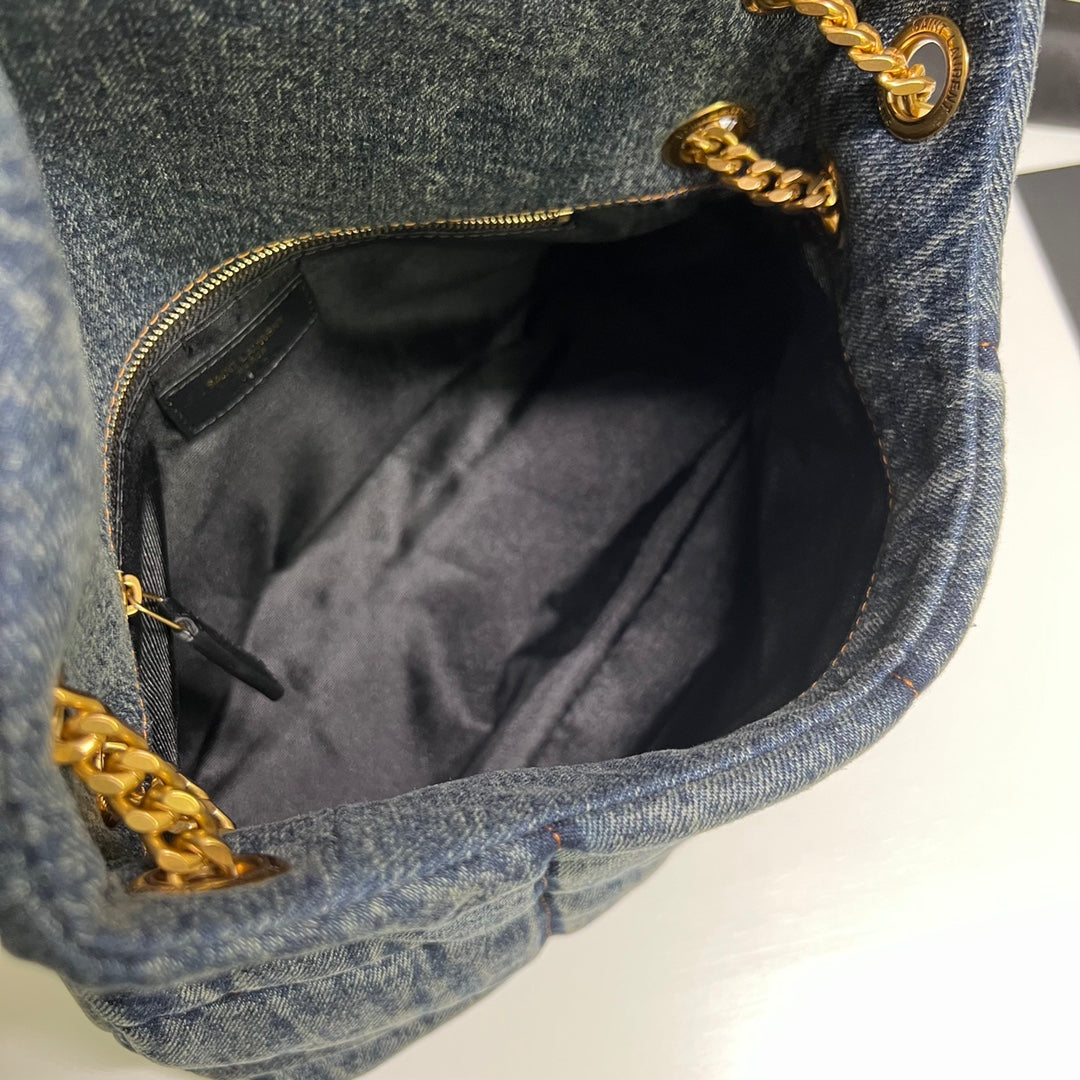 Daunentasche 29 in Blau-Verlauf-Denim mit goldenen Beschlägen