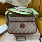 TASCHE MIT INEINANDERVERSCHLUSS G 22 AUS BEIGE-EBONY-CANVAS UND BRAUNEN KALBSLEDERBESETZUNG