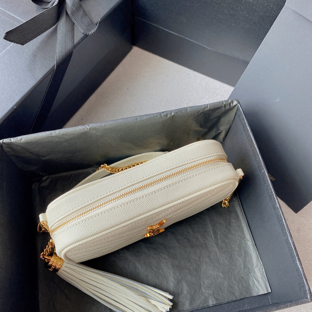 LOU MINI-KAMERATASCHE 19 IN WEISSEM KAVIAR-MUSTER KALBSLEDER GOLDENE BESCHLÄGE