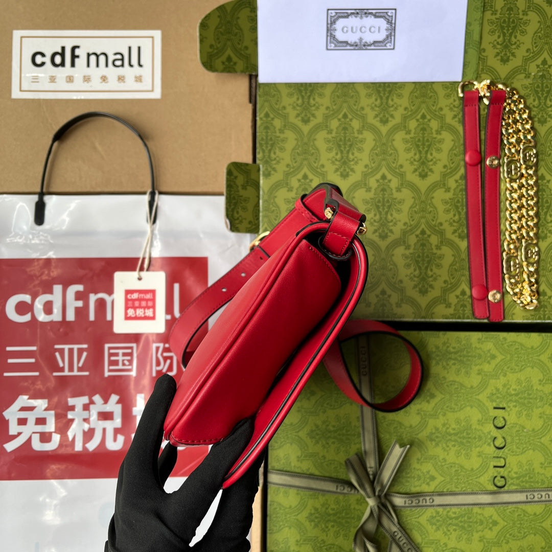 BLONDIE SCHULTERTASCHE 28 IN ROTES LAMMLEDER GOLDENE BESCHLÄGE