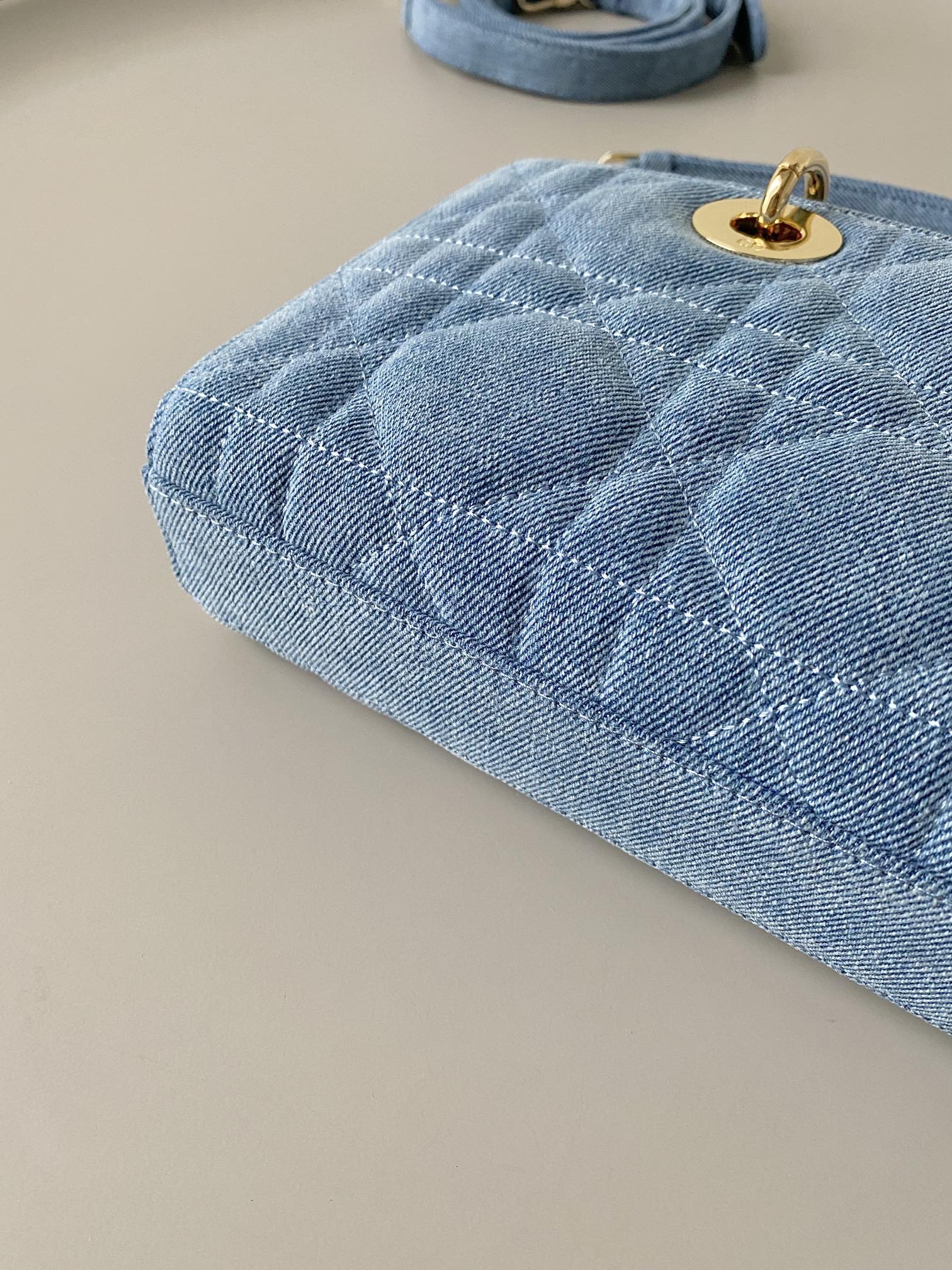 MEDIUM D-JOY BAG 26 IN LIGHT BLUE MACROCANNAGE DENIM