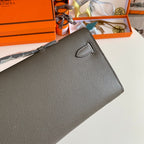 KELLY CUT 31 IN WOOD BROWN CALFLEDER WITH SILVER HARDWARE