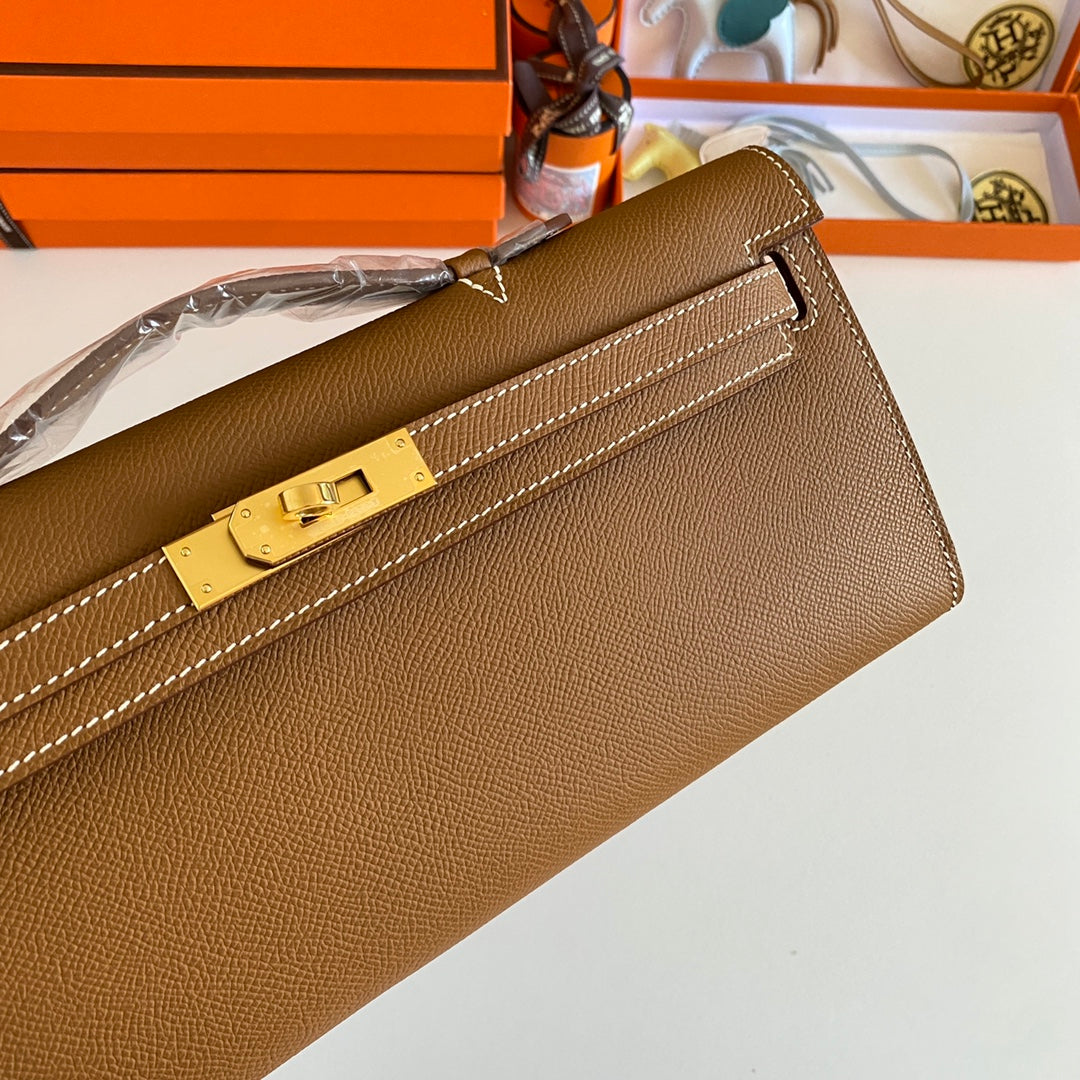 KELLY CUT 31 IN BRONZE BROWN CALFSKIN WITH GOLD HARDWARE