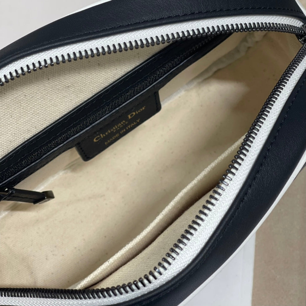 VIBE HOBO 22 TASCHE AUS SCHWARZEM KALBSLEDER