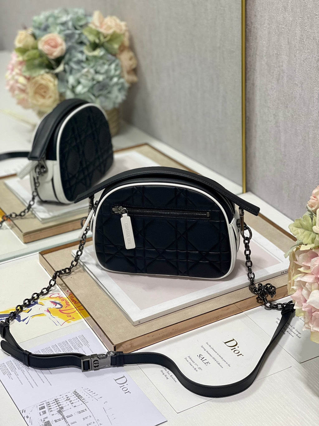 VIBE HOBO 22 TASCHE AUS SCHWARZEM KALBSLEDER