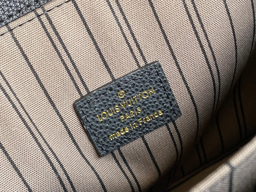 LV 25S Pochette Métis 25 in Schwarz, Monogramm-beschichtetes Canvas, goldene Beschläge