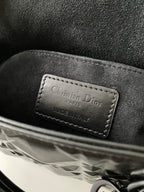 MITTLERE D-JOY TASCHE 26 IN SCHWARZEM KALBSLEDER