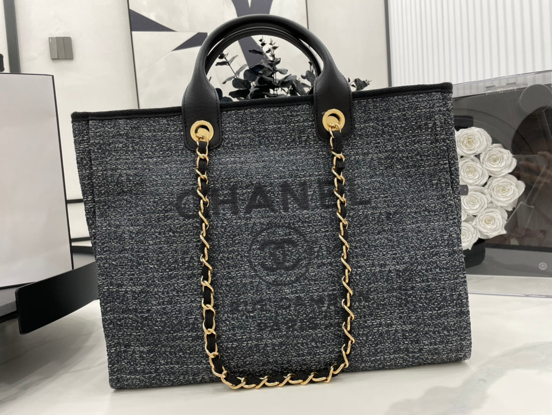 CC DEAUVILLE GROSSE 38-TOTE-TASCHE AUS SCHWARZEM CANVAS MIT GOLDENEN BESCHLÄGEN