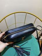 LOU 23 Kameratasche aus schwarz/gold gestepptem Leder