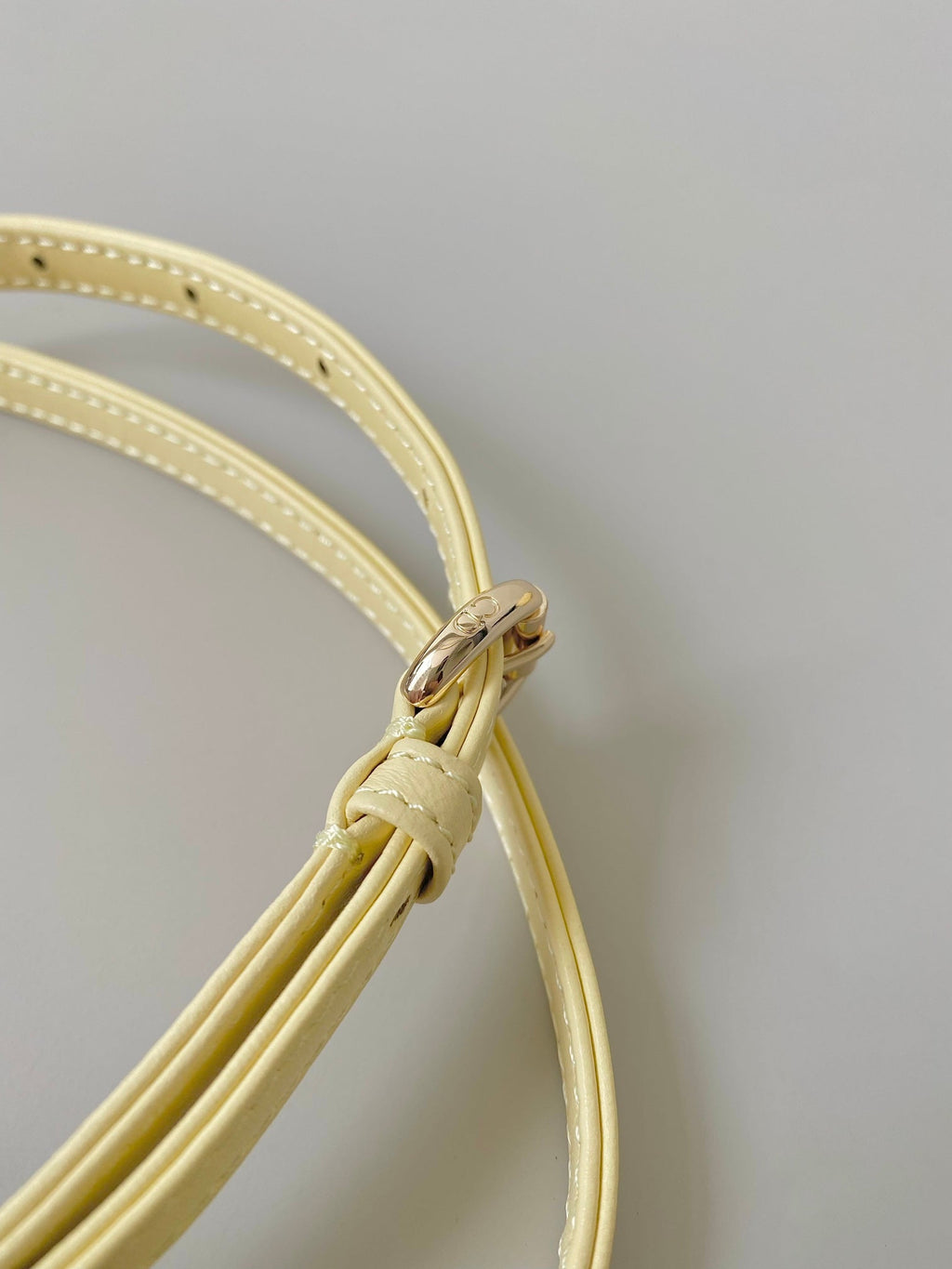 MICRO LADY 12er-Packung in hellgelbem Lammleder