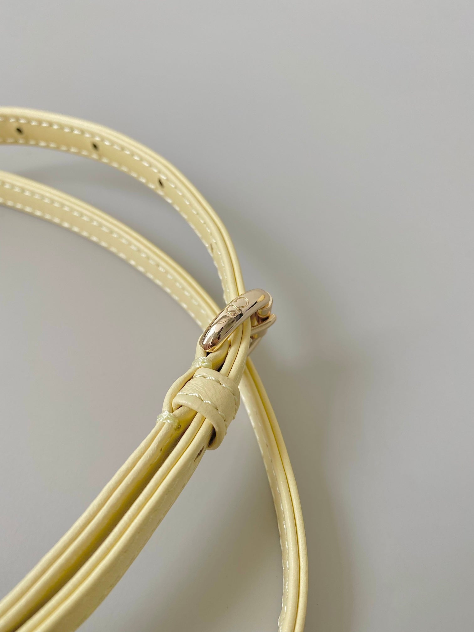 MICRO LADY 12er-Packung in hellgelbem Lammleder