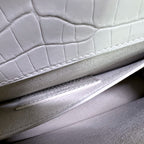 SUNSET MEDIUM 22 IN WEISSES KROKODIL-KALBSLEDER SILBERNE BESCHLÄGE