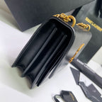 SUNSET MEDIUM 22 IN SCHWARZEM KALBSLEDER GOLDENE HARDWARE