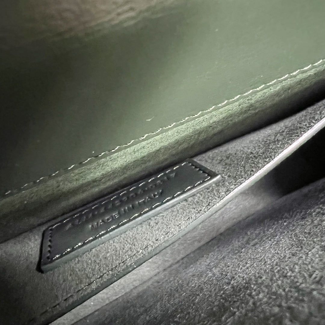 SUNSET MEDIUM 22 IN DUNKELGRÜNES KALBSLEDER GOLDENE BESCHLÄGE