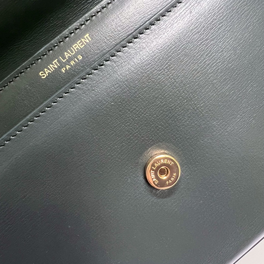 SUNSET MEDIUM 22 IN DUNKELGRÜNES KALBSLEDER GOLDENE BESCHLÄGE