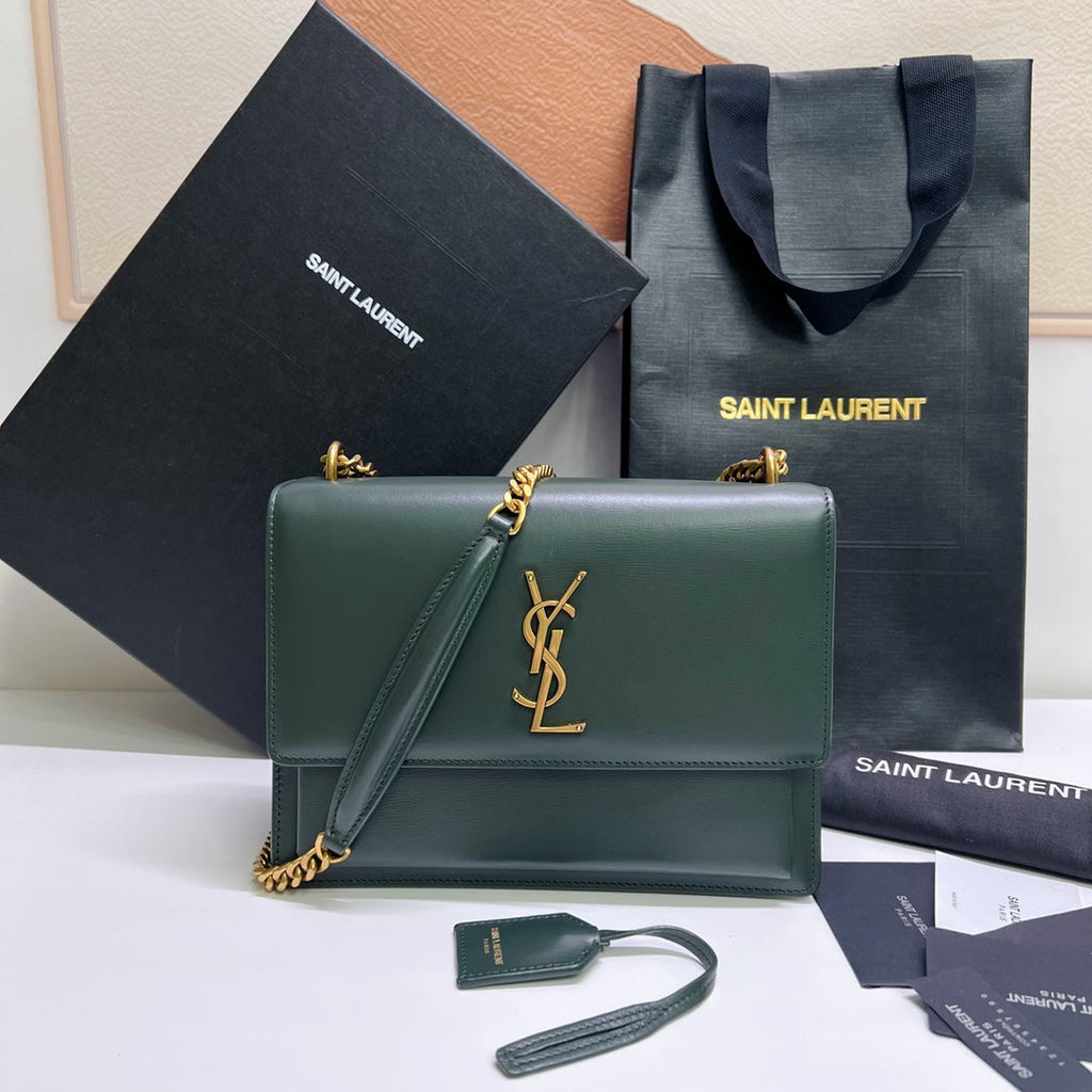 SUNSET MEDIUM 22 IN DUNKELGRÜNES KALBSLEDER GOLDENE BESCHLÄGE