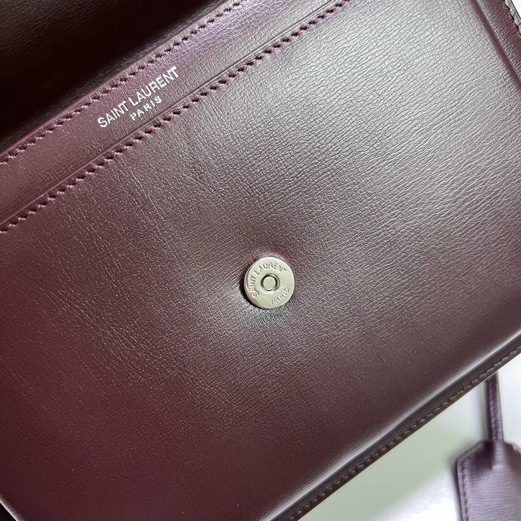 SUNSET MEDIUM 22 IN MAROON CALFLEDER SILBERNE HARDWARE