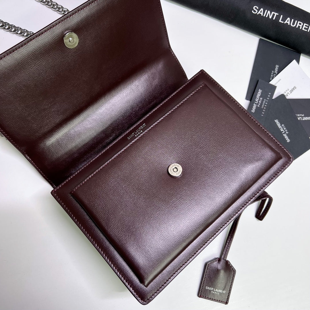 SUNSET MEDIUM 22 IN MAROON CALFLEDER SILBERNE HARDWARE