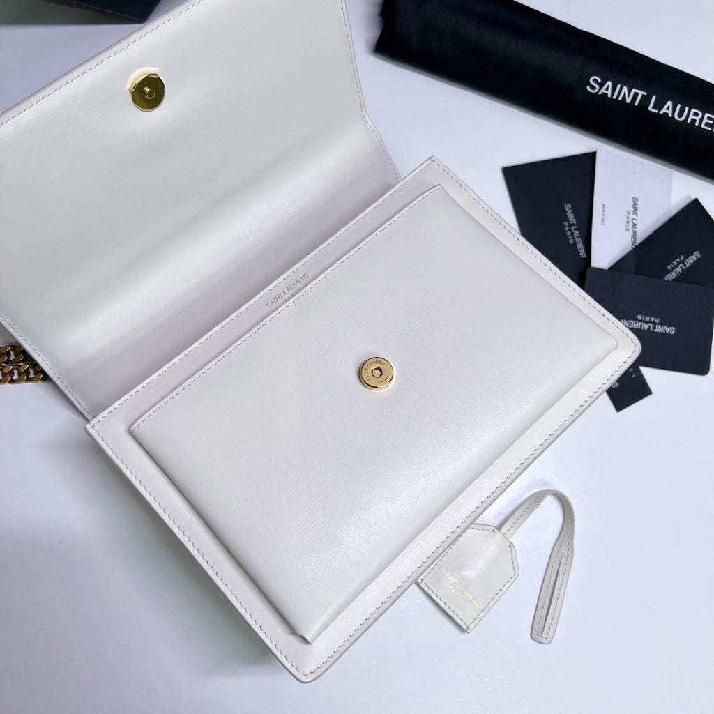 SUNSET MEDIUM 22 IN WEISSEM KALBSLEDER GOLDENE BESCHLÄGE