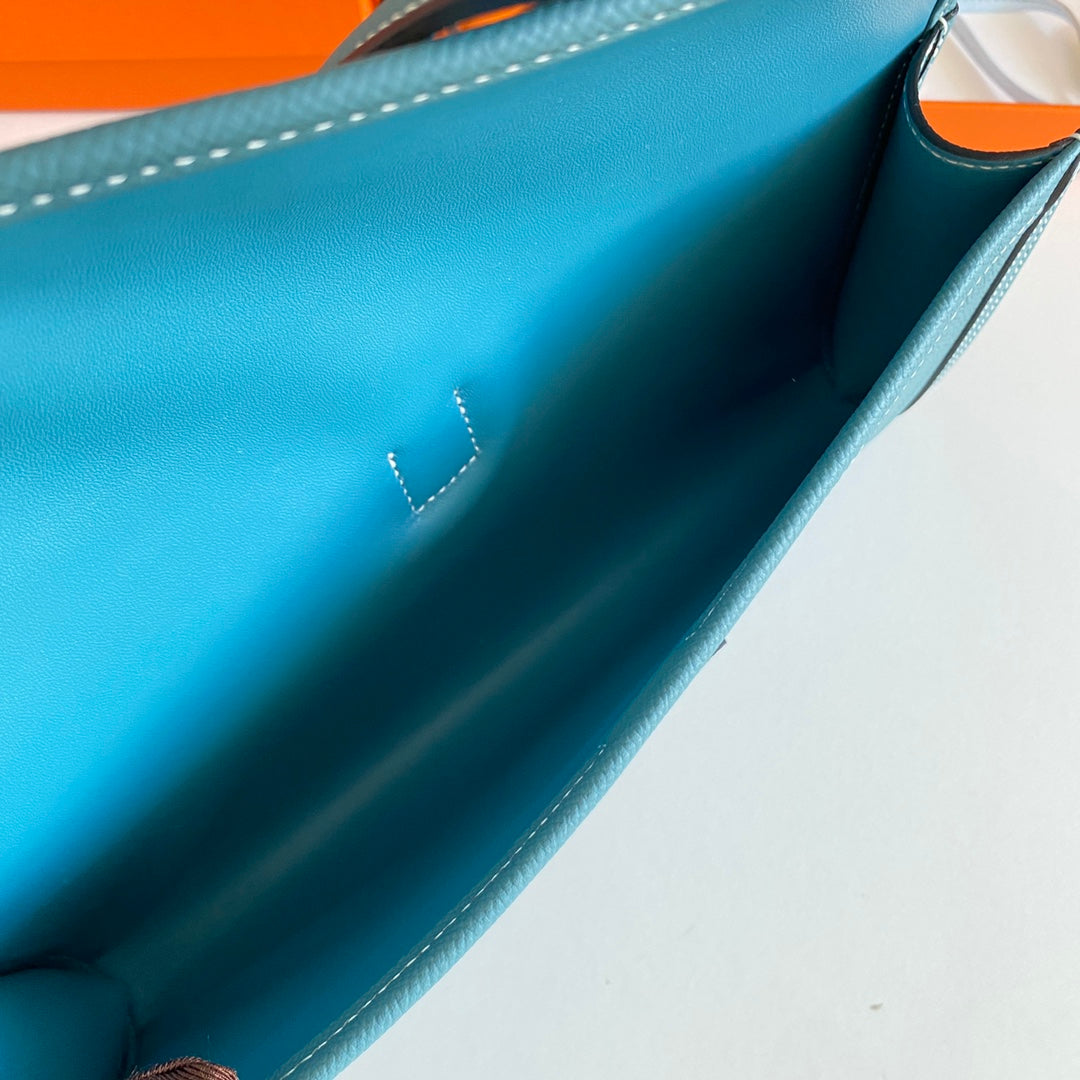 JIGE ELAN 29 CLUTCH IN AEGEAN BLUE CALFSKIN