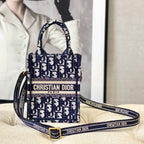 LADY 18 TASCHE IN BLAUEM OBLIQUE-JACQUARD