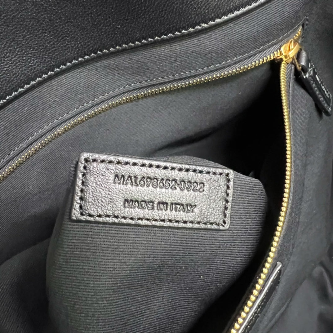 ICARE 58 MAXI EINKAUFSTASCHE IN SCHWARZEM LAMMLEDER, GOLD-TONE-METALLIC