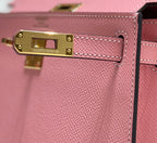 KELLY MINI 20 TASCHE AUS ROSA KALBSLEDER MIT GOLDENEN BESCHLÄGEN (AUF BESTELLUNG GEFERTIGT)