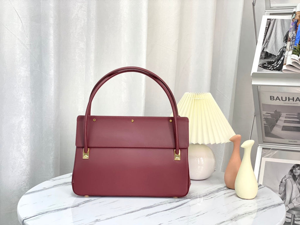 PARISIENNE 30 HANDTASCHE IN MAULBEERLILA GLATTEM KALBSLEDER