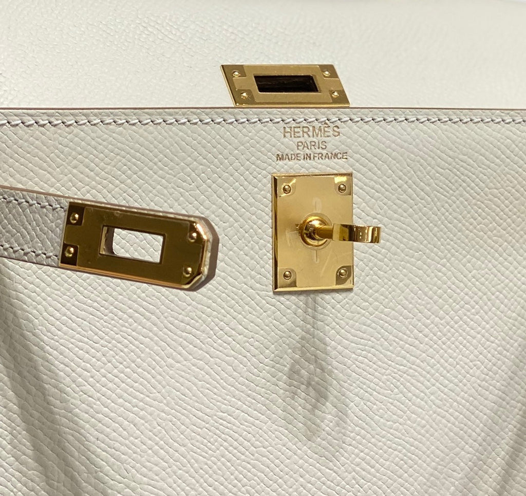 KELLY MINI 20 TASCHE AUS WEISSEM KALBSLEDER MIT GOLDENEN BESCHLÄGEN (AUF BESTELLUNG GEFERTIGT)