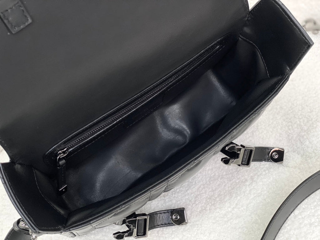 KLEINE DIORCAMP-TASCHE 23 IN SCHWARZEM KALBSLEDER