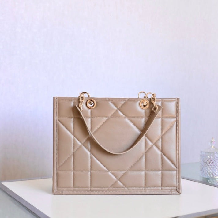 MITTLERE TASCHE BOOK 26 IN BEIGE CREME KALBSLEDER