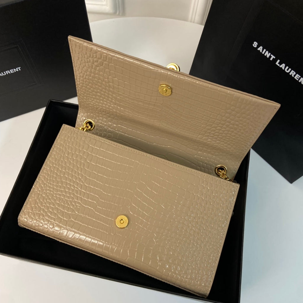 KATE TASSEL 24 KROKODILMUSTER KALBSLEDER BEIGE CREME MIT GOLDENEM LOGO