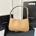 LE 5 À 7 BAG 24 YELLOW CREAM CALFSHEIN