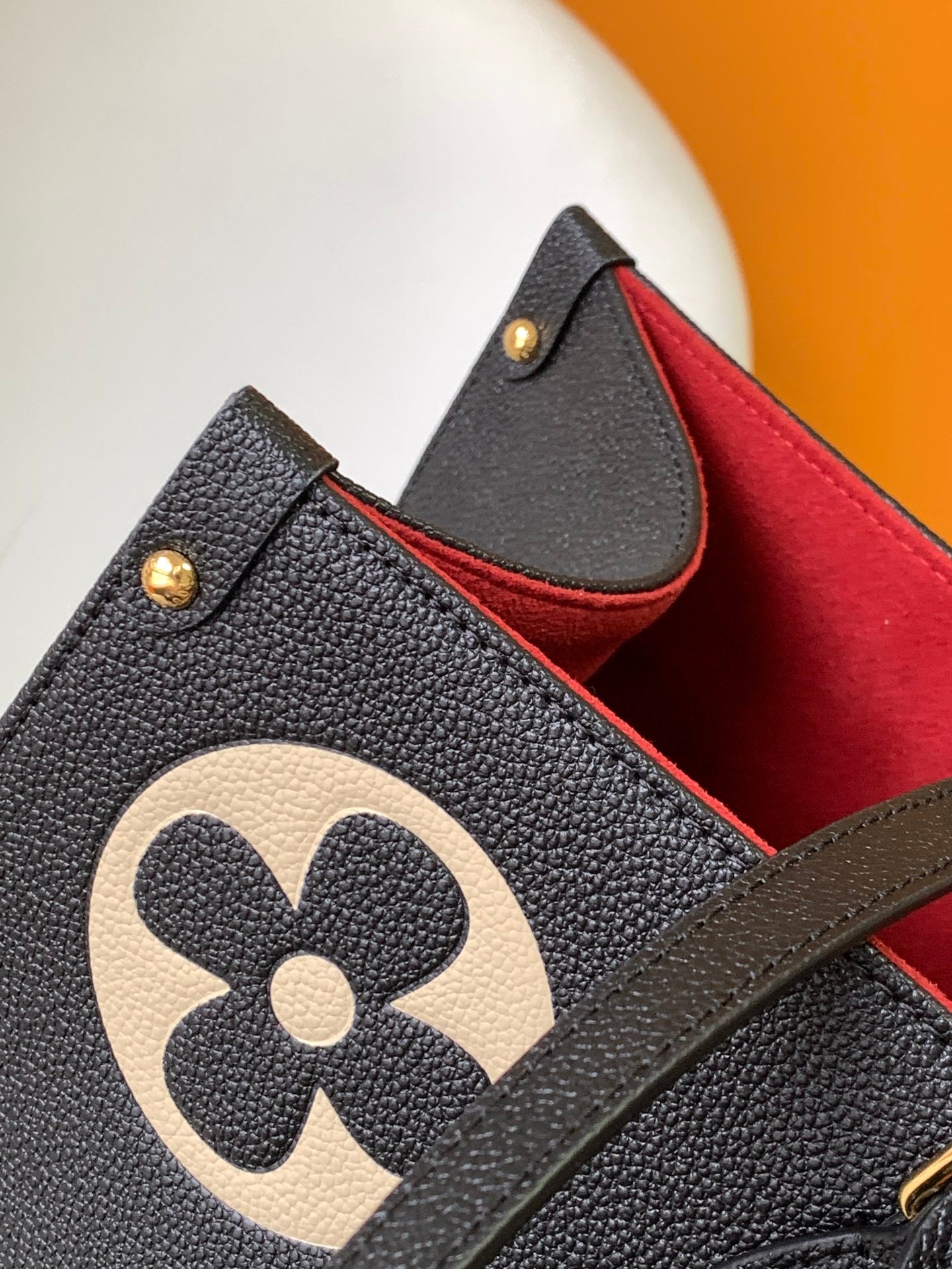 ONTHEGO GM 41 SCHWARZE CREME 