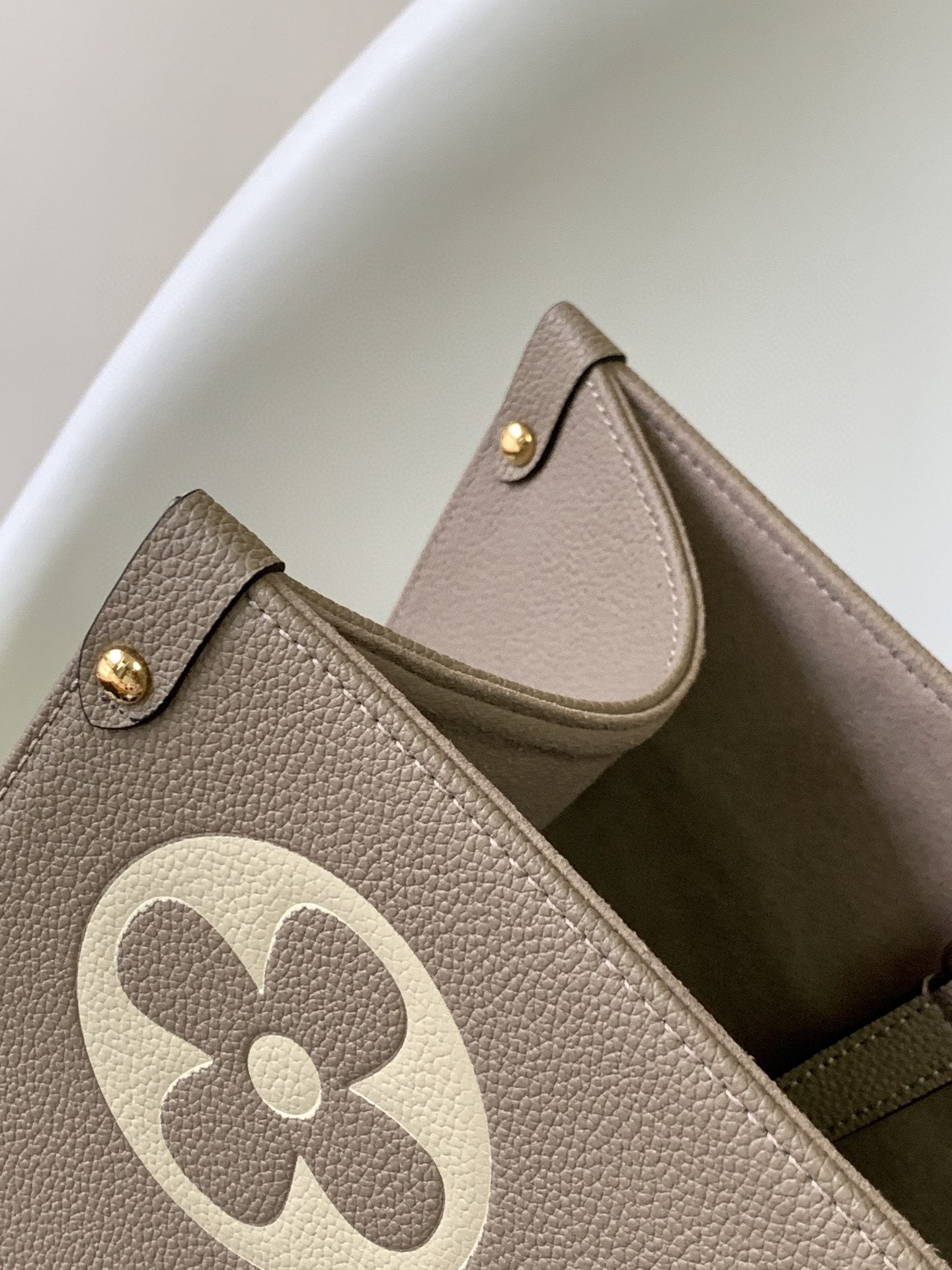 ONTHEGO GM 41 GRAU CREME 