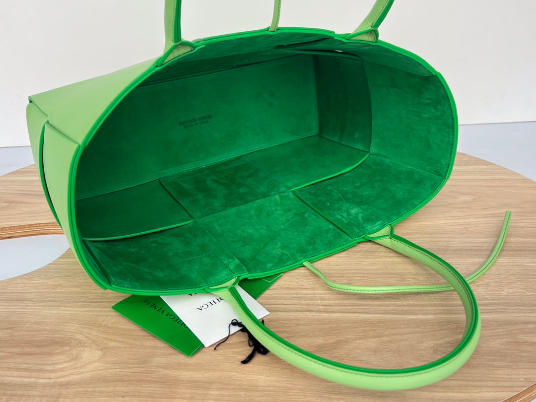 ARCO Tragetasche 36 Zoll, Mantisgrün, Kalbsleder