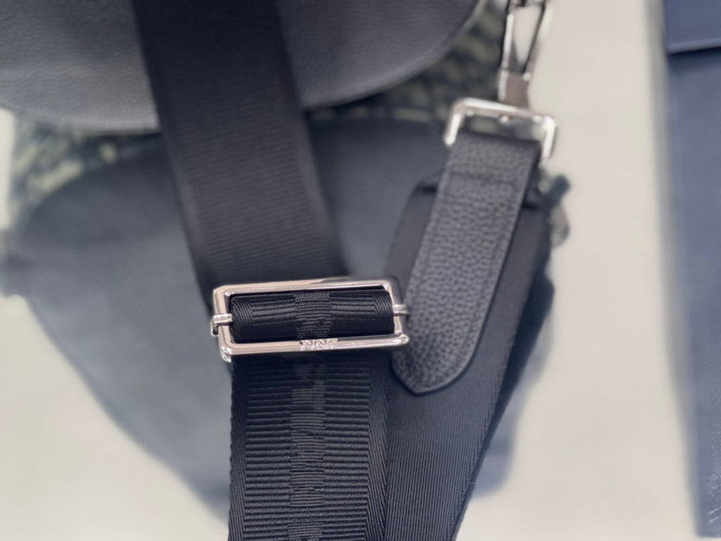 GALLOP SLING BAG 27 IN BEIGE MIX BLACK OBLIQUE JACQUARD AND CALFLEDER