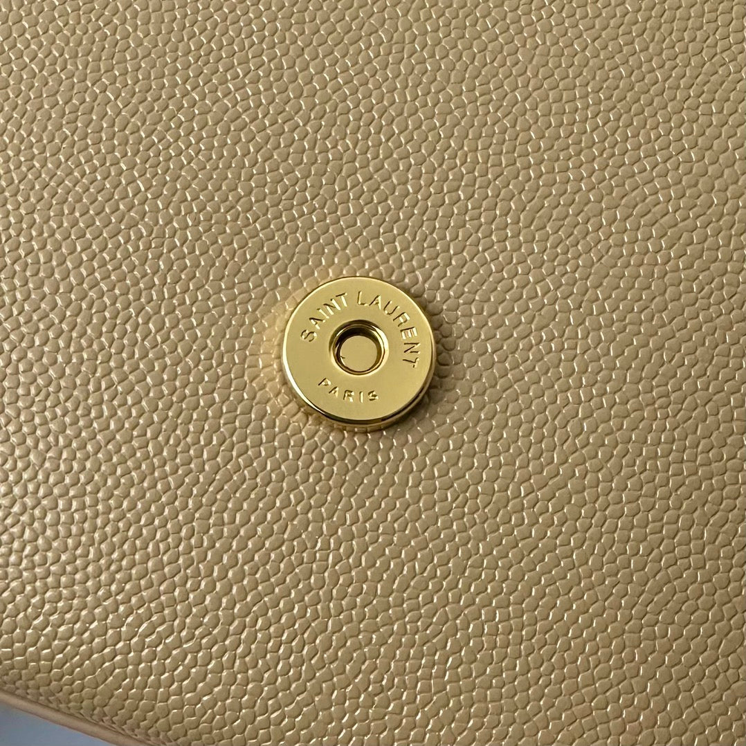 KATE 20 KLEIN IN KALBSLEDER BEIGE CREME MIT GOLDENEM LOGO