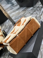 JAMIE 4.3 GROSSE TASCHE 38 IN BRAUN WILDLEDER-MIX BEIGE LAMMFUTTER GOLDENE BESCHLÄGE