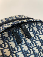 REISERUCKSACK 41 IN SCHRÄGEM JACQUARD
