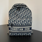 REISERUCKSACK 41 IN SCHRÄGEM JACQUARD